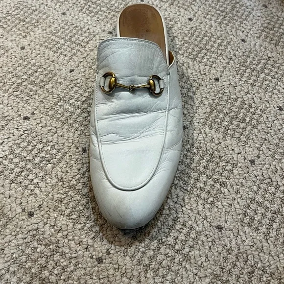 SOLD!!!Gucci Princeton Leather Flat Loafers w/ Goldtone Horsebit Buckle. - Picture 3 of 13